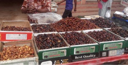 বগুড়ায় ২০ কোটি টাকার
খেজুর বিক্রির টার্গেট