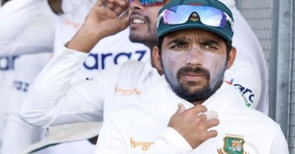 মুমিনুলের সিদ্ধান্তহীনতায় বেঁচে গেলেন প্রোটিয়া ওপেনার
