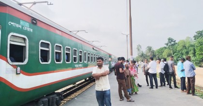 রেলের রানিং স্টাফদের ধর্মঘট, সারাদেশে ট্রেন চলাচল বন্ধ
