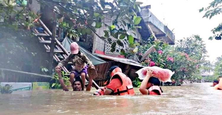 ফিলিপাইনে বন্যা-ভূমিধসে মৃত্যু বেড়ে ১৬৭
