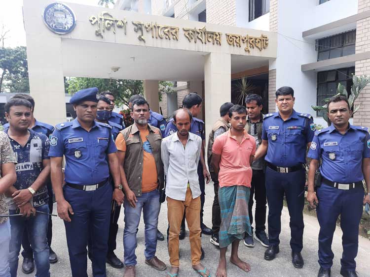 জয়পুরহাটে কলেজ ছাত্রীকে ধর্ষণ ও হত্যার ঘটনায় গ্রেফতার ২