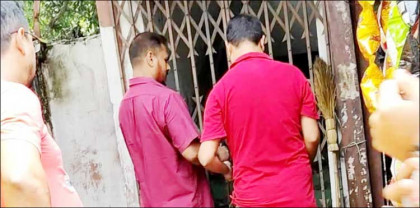 ফুলবাড়ী পল্লী মঙ্গল সমিতির তালা ভেঙ্গে
মালামাল নিয়ে যাওয়ার অভিযোগ