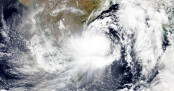 নিম্নচাপে পরিণত ‘অশনি’, নামলো সতর্ক সংকেত
