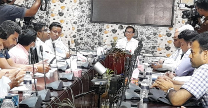 নিলামে উঠছে ১০৮ বিলাসবহুল গাড়ি
