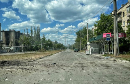 ইউক্রেনের আরেকটি শহর প্রায় অবরুদ্ধ
