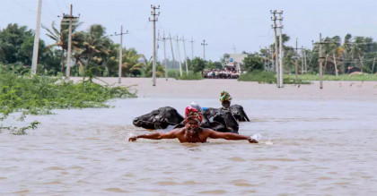 আসামে বন্যায় মৃত্যু বেড়ে ৭১, ক্ষতিগ্রস্ত ৪২ লাখ
