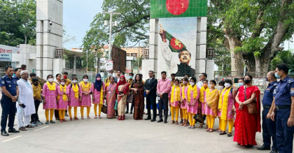 ভারত থেকে দেশে ফিরলেন ২৫ নারী ও শিশু
