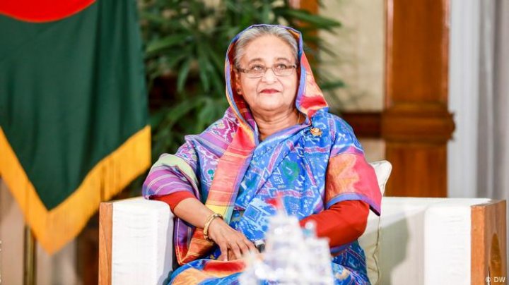 সোনার হরিণ ধরতে ভিটে-মাটি বিক্রি করবেন না: প্রধানমন্ত্রী
