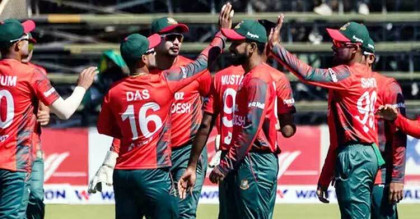 শেষ টি-টোয়েন্টিতে অধিনায়ক হচ্ছেন কে?
