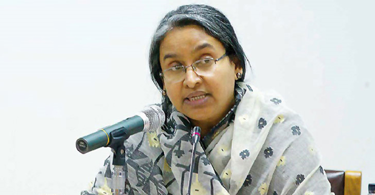 নারীদের পোশাকের দৈর্ঘ্য নিয়ে আলোচনার সময় নয়: শিক্ষামন্ত্রী

