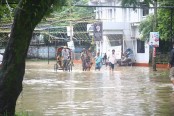 ভারি বৃষ্টিতে সিলেট নগরে জলাবদ্ধতা
