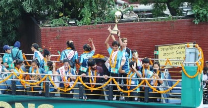 কৃষ্ণা-শামসুন্নাহারের ডলার চুরি

