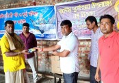 বগুড়ায় পূজা উপলক্ষে 
অসহায়দের মাঝে বস্ত্র বিতরণ