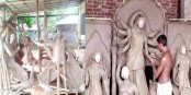 গোবিন্দগঞ্জে প্রতিমা তৈরিতে ব্যস্ত কারিগররা