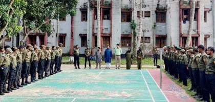 দুপচাঁচিয়ায় আসন্ন দুর্গাপূজা উপলক্ষে দায়িত্বপ্রাপ্ত আনসার সদস্যদের দিকনির্দেশনা প্রদান