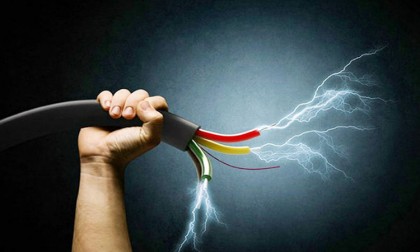 রাণীনগরে বিদ্যুৎপৃষ্টে শ্রমিকের মৃত্যু