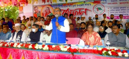 তারেক রহমান পাকিস্তানের আইএস এর টাকায় বাংলাদেশে
অস্থিতিশীল পরিবেশ সৃষ্টির ষড়যন্ত্র করছে: এসএম কামাল 