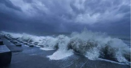 মধ্যরাতে আঘাত হানবে ‘সিত্রাং’, বাড়বে না বিপৎসংকেত
