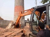 বগুড়ায় অনুমোদনহীন তিনটি ইটের
ভাটা গুঁড়িয়ে দিলো ভ্রাম্যমান আদালত