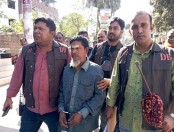 বগুড়ায় নিজ বাড়ি থেকে এক 
ব্যক্তির রক্তাক্ত লাশ উদ্ধার: আটক ১