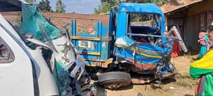 গোবিন্দগঞ্জে পিকাপ ও মাইক্রোবাসের সংঘর্ষে আহত ৫