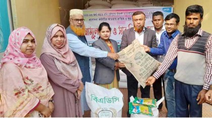 শিবগঞ্জে ৭ হাজার প্রান্তিক ও ক্ষুদ্র
কৃষকদের মাঝে বিনামূল্যে
বীজ ও সার বিতরণ