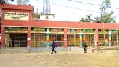 বগুড়ায় স্বতন্ত্র প্রার্থীর এজেন্টদের বের করে দেওয়ার অভিযোগ

