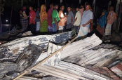 গোবিন্দগঞ্জে আগুনে পুড়ল চার পরিবারের ৭টি ঘর