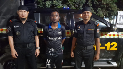 বগুড়ায় স্বেচ্ছাসেবক লীগ নেতা নাহিদ
হত্যায় অভিযুক্ত এক আসামী গ্রেপ্তার