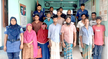   মহাদেবপুরে ১৫ নারী-পুরুষ আটক