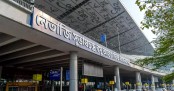 কলকাতা বিমানবন্দরে বোমাতঙ্ক
