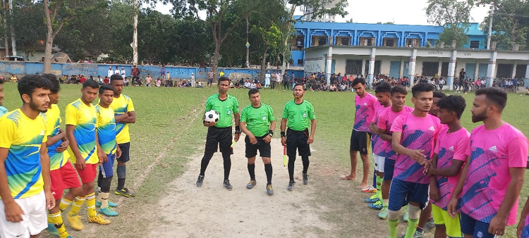 শিবগঞ্জে বঙ্গবন্ধু জাতীয় গোল্ডকার্প টুর্নামেন্টে 
আটমূলকে হারিয়ে শিবগঞ্জ পৌরসভা দ্বিতীয় রাউন্ডে