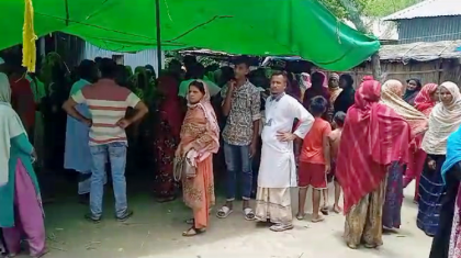 পাবনায় ট্রেনে কাটা পড়ে দুই ভাইয়ের মৃত্যু,আহত ১