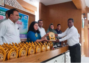 মান্দায় জাতীয় শিক্ষা সপ্তাহে পুরস্কার বিতরণ