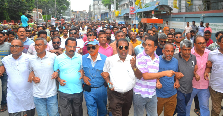 তারেক-জোবাইদার রায় ঘোষণাঃ 
বগুড়ায় বিএনপি নেতাকর্মীদের বিক্ষোভ