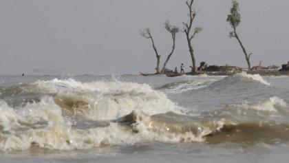 সারাদেশে বৃষ্টি অব্যাহত থাকতে পারে, সতর্ক সংকেত বহাল
