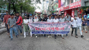 এইচএসসি পরীক্ষা পেছানোর
দাবিতে বগুড়ায় বিক্ষোভ