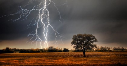 ওড়িষ্যায় বজ্রপাতে ১০ জনের মৃত্যু
