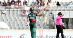 শান্তর লড়াইয়ের পরও ১৭১ রানে অলআউট বাংলাদেশ
