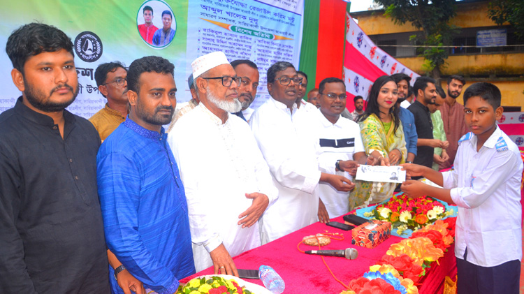 দেশের গণতান্ত্রিক আন্দোলনে নেতৃত্ব
দিয়েছে ছাত্রলীগ-ম. রাজ্জাক