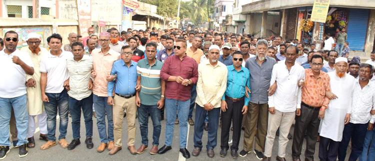 গাবতলীতে বিএনপির
মিছিল ও বিক্ষোভ
সমাবেশ 