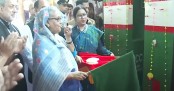 হুইসেল বাজিয়ে ট্রেনে চড়ে রামুর পথে প্রধানমন্ত্রী
