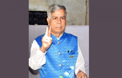 বগুড়া-৭ আসনে বিপুল ভোটে 
নৌকার মাঝি ডাঃ নান্নু জয়ী
