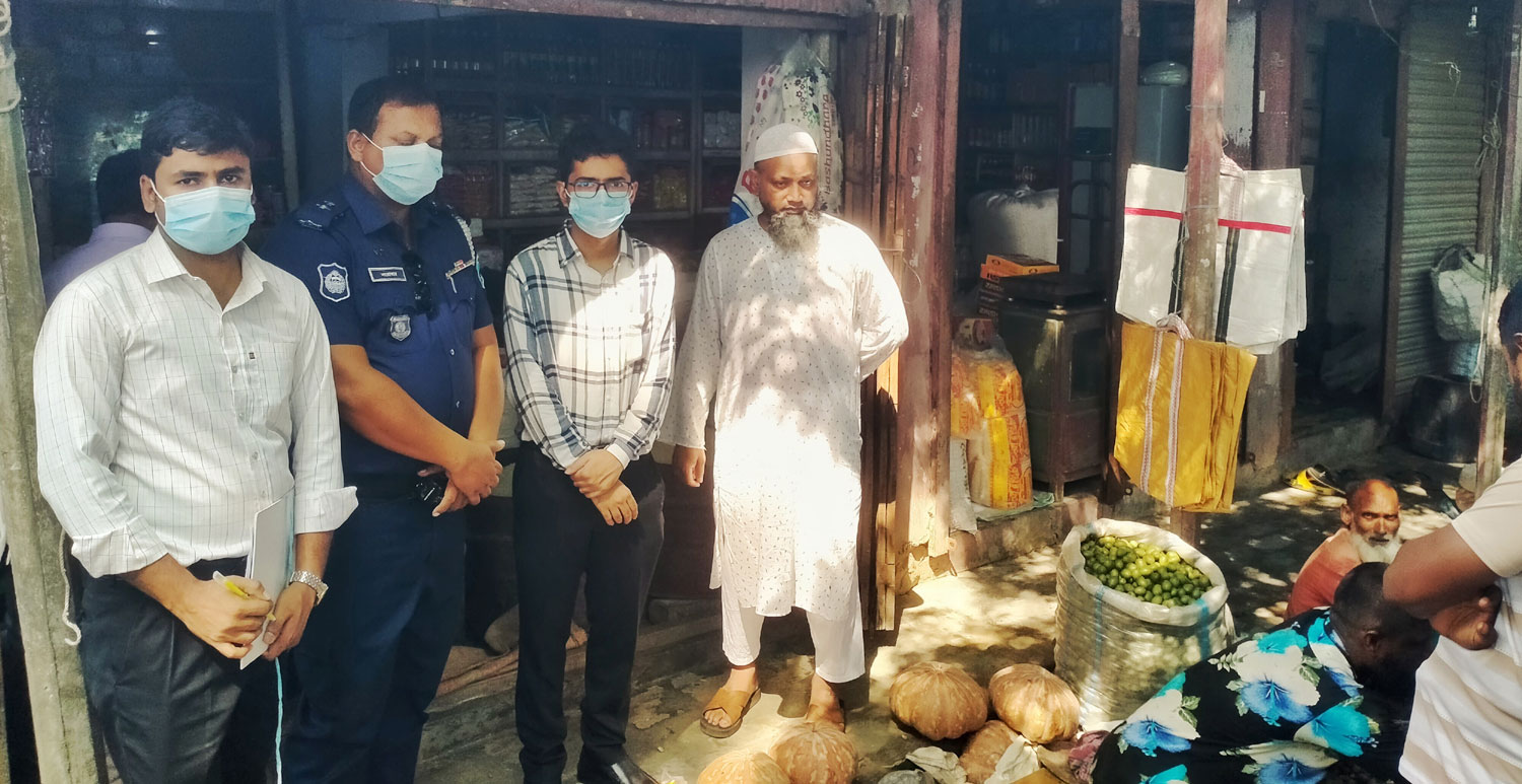 নন্দীগ্রামে হাট—বাজার মনিটরিং করছেন নির্বাহী ম্যাজিস্ট্রেট