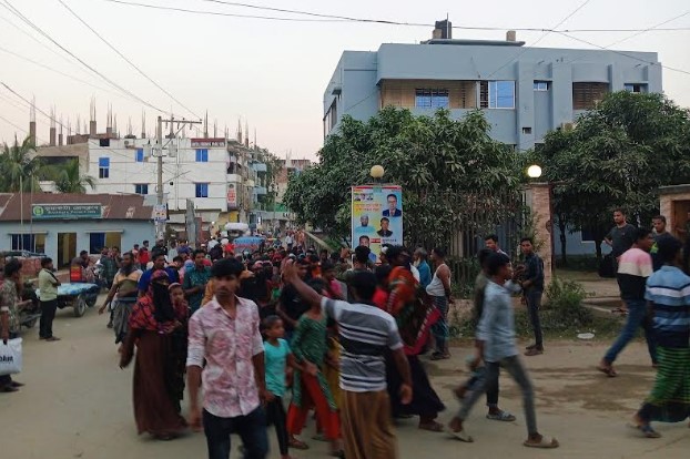 কুয়াকাটায় অবৈধ স্থাপনা উচ্ছেদ অভিযানে বাঁধা ও হামলার অভিযোগে শতাধিক দখলদারের বিরুদ্ধে মামলা