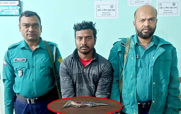 রাজশাহীতে ধারালো অস্ত্রসহ যুবক গ্রেপ্তার