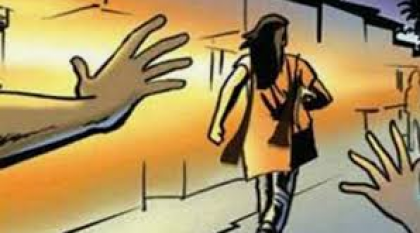 রাবি ছাত্রীকে উত্ত্যক্ত, দুই বহিরাগতকে পুলিশে সোপর্দ