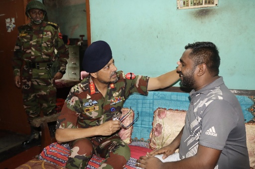 বগুড়ায় জুলাই আন্দোলনে আহত যোদ্ধাদের পাশে সেনাবাহিনী: চাকরি পাচ্ছেন দৃষ্টিশক্তি হারানো ফয়সাল