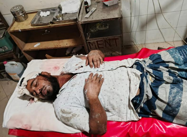 সিংড়ায় মসজিদ কমিটি নিয়ে সংঘর্ষে অগ্নিদগ্ধ জাকির, অবস্থা আশঙ্কাজনক
