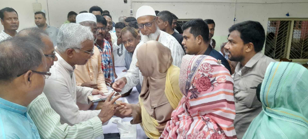 বিরামপুরে বিএনপি'র নতুন সদস্য ফরম বিতরণ ও নবায়ন কার্যক্রমের উদ্বোধন 